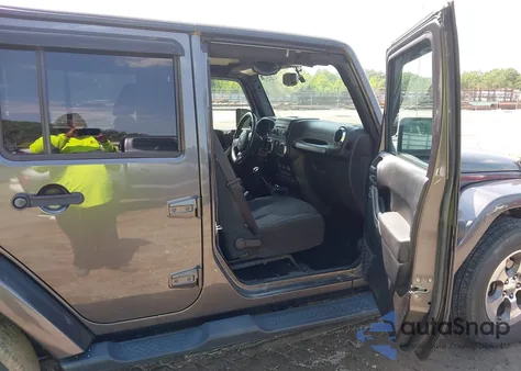 2016 Jeep Wrangler Unlimited Sahara из США, поврежденный, VIN 1C4BJWEG7GL340074